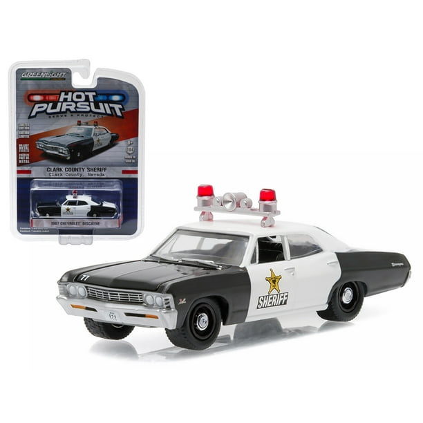 Chevrolet 1967 Biscayne Clark County Nevada Sheriff 1//64 by Greenlight 42770 A